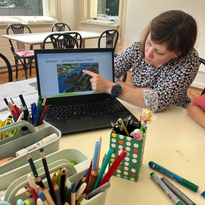 Polskie dzieci podczas zajęć w Klubiku Orzełki Luzern