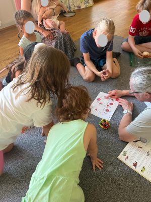 Polskie dzieci podczas zajęć w Klubiku Orzełki Luzern