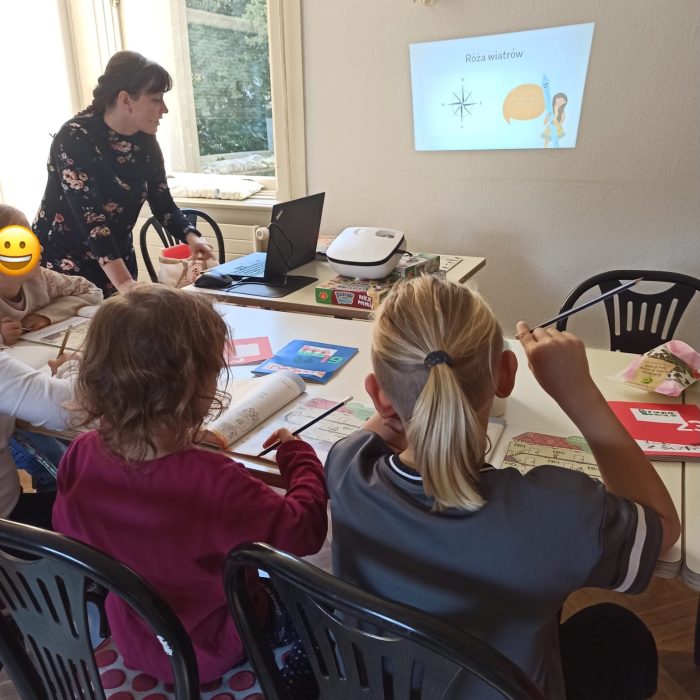 Polskie dzieci podczas zajęć w Klubiku Orzełki Luzern