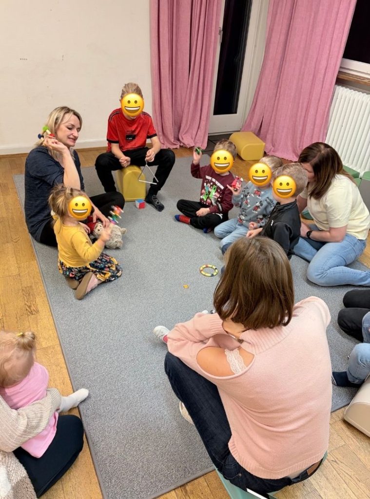 Polskie dzieci podczas zajęć w Klubiku Orzełki Luzern