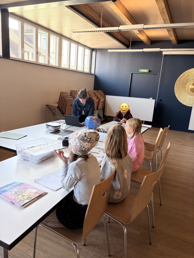 Polskie dzieci podczas zajęć w Klubiku Orzełki Luzern