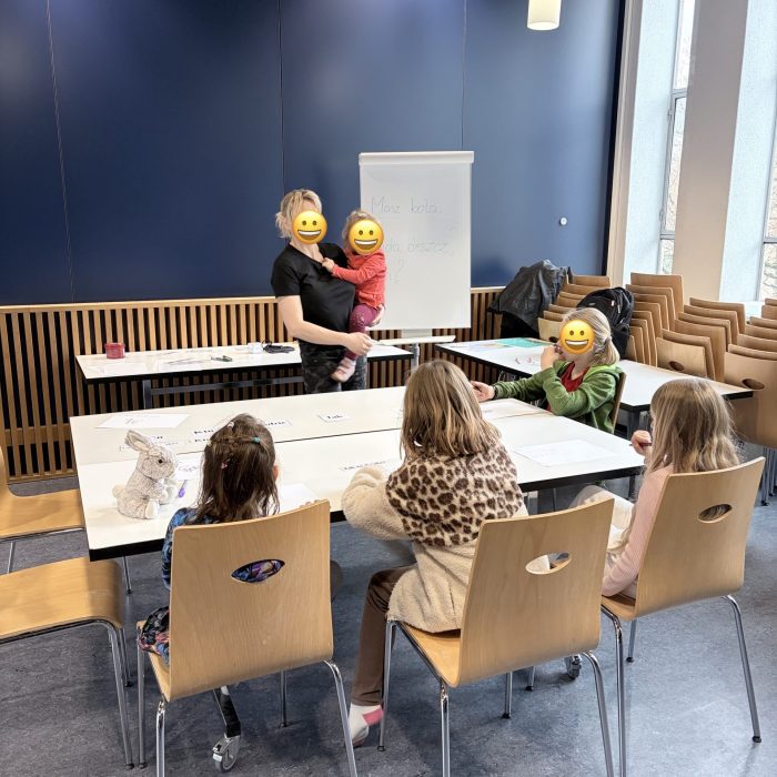 Polskie dzieci podczas zajęć w Klubiku Orzełki Luzern