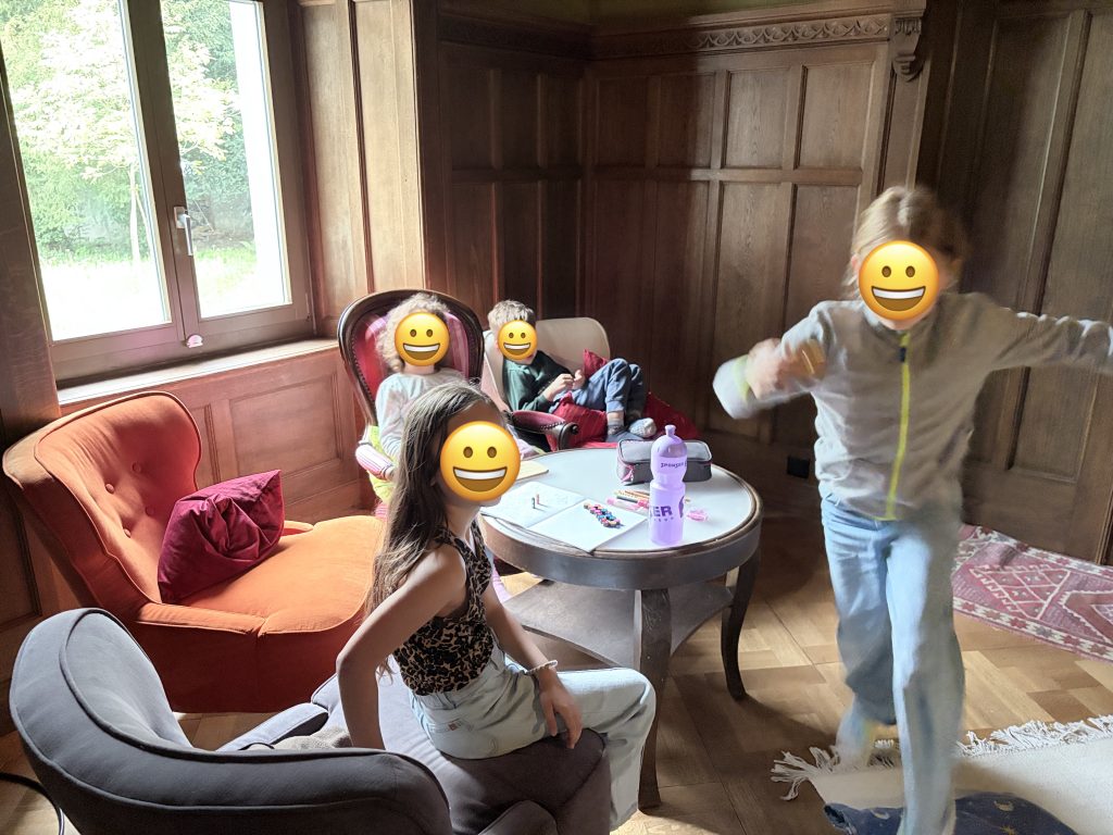 Polskie dzieci podczas zajęć w Klubiku Orzełki Luzern