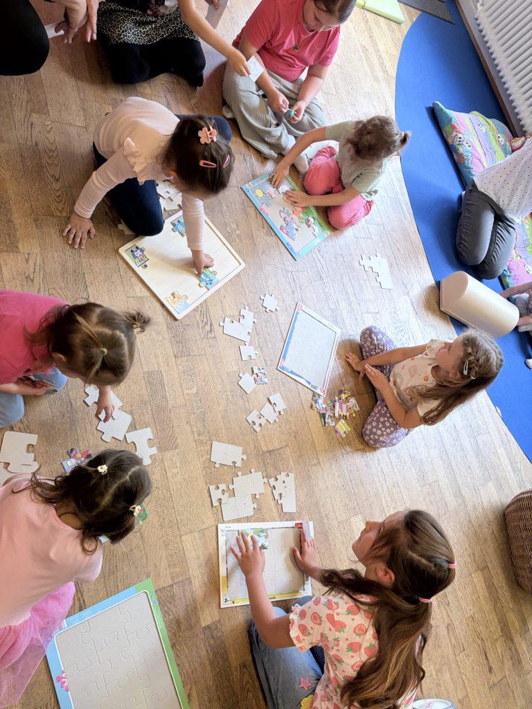Polskie dzieci podczas zajęć w Klubiku Orzełki Luzern