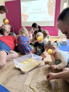 Polskie dzieci podczas zajęć w Klubiku Orzełki Luzern